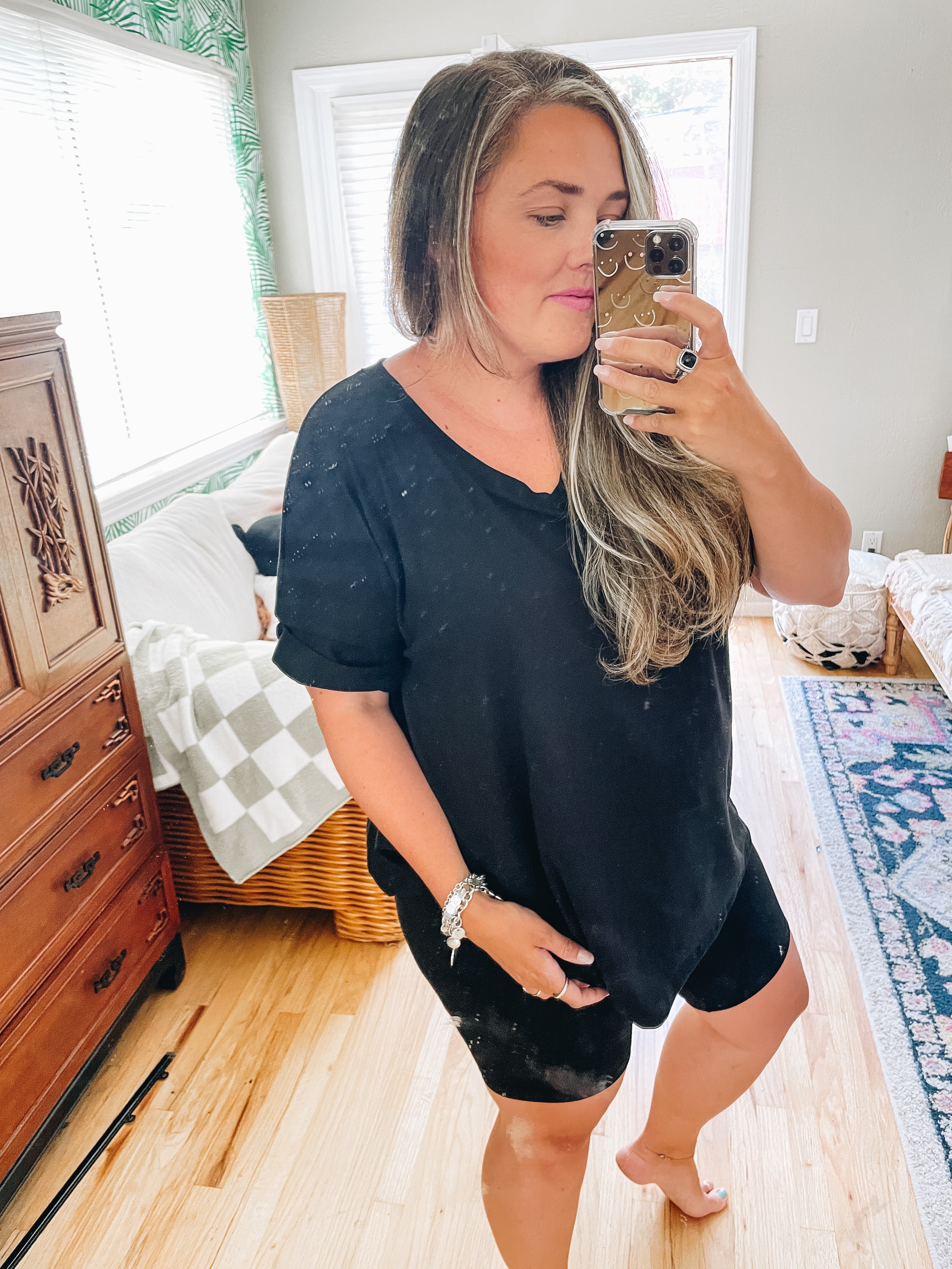 Living In This Set (Black)